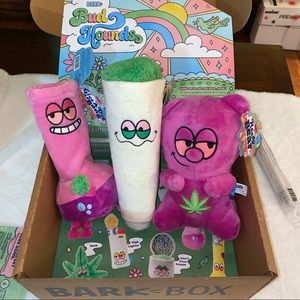 BarkBox 4:20 2021 M/L box with 3 toys & treats! 🐶